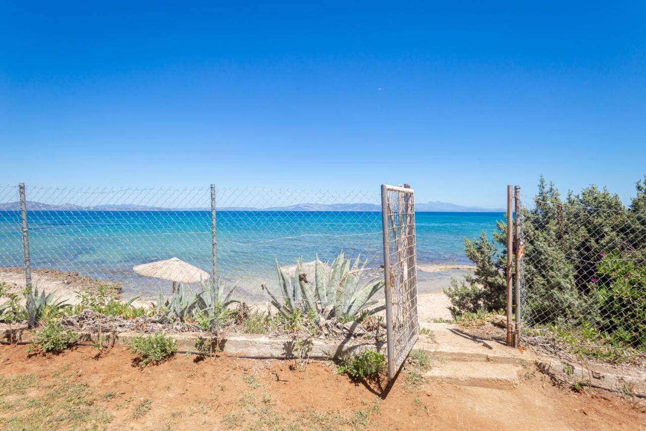 "Nirvana Seaside" By The Beach Néa Mákri Exterior foto