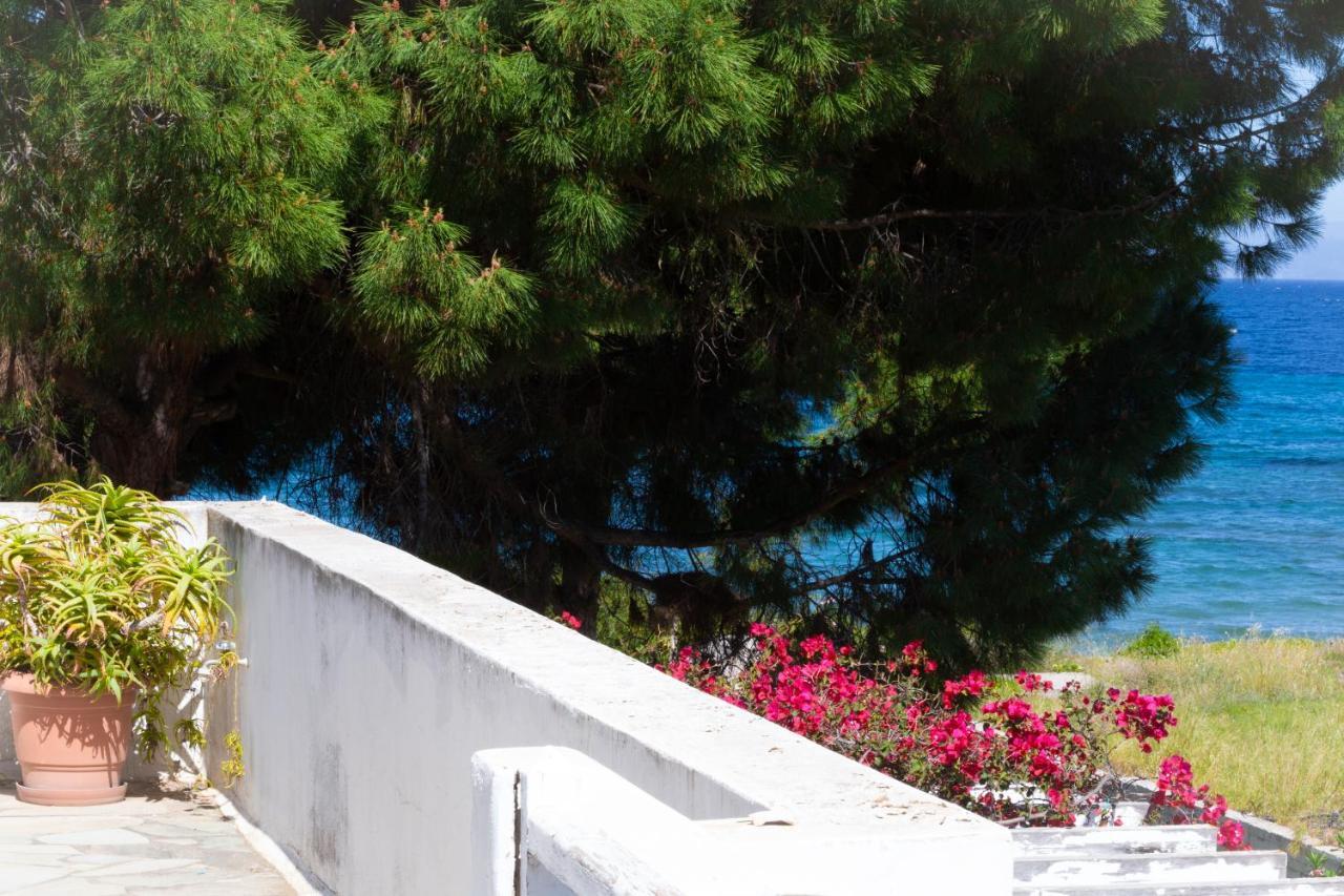 "Nirvana Seaside" By The Beach Néa Mákri Exterior foto